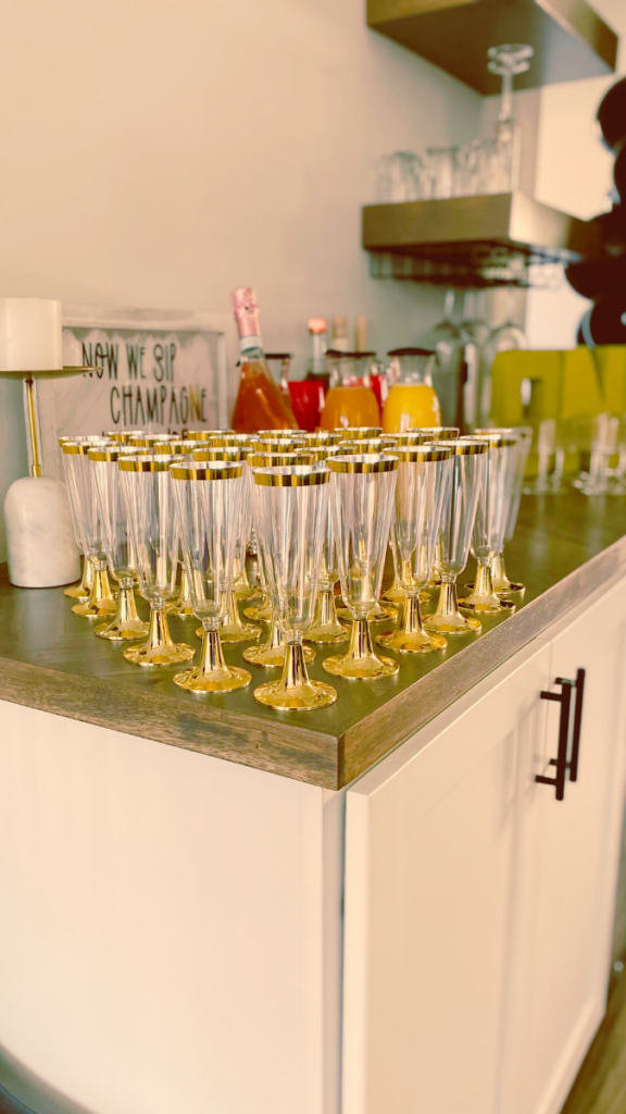 Biggie-themed “Big One” celebration décor by Event Flow Co.